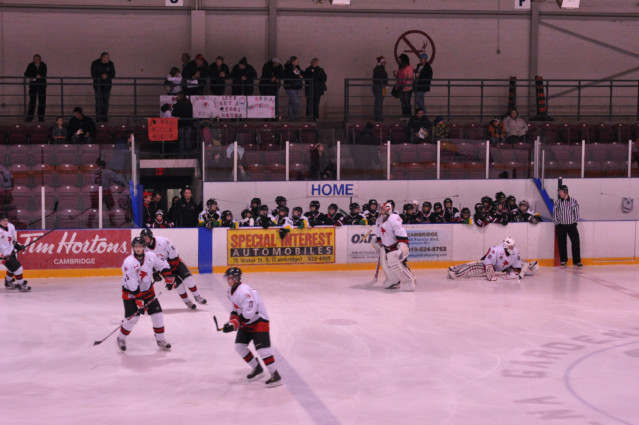 Cambridge_Winter_Hawks_Game_086.JPG